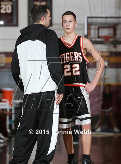 Thumbnail 1 in Mamaroneck vs Mt. Vernon (Coaches vs Cancer Super Classic) photogallery.