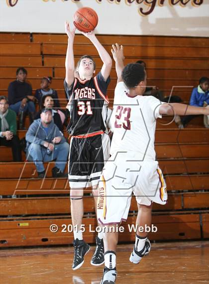 Thumbnail 1 in Mamaroneck vs Mt. Vernon (Coaches vs Cancer Super Classic) photogallery.
