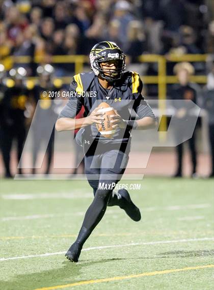 Thumbnail 3 in Vacaville vs Del Oro (CIF SJS D2 Playoff) photogallery.