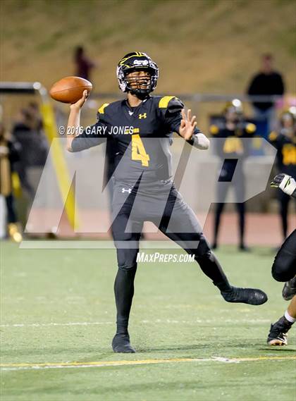 Thumbnail 3 in Vacaville vs Del Oro (CIF SJS D2 Playoff) photogallery.
