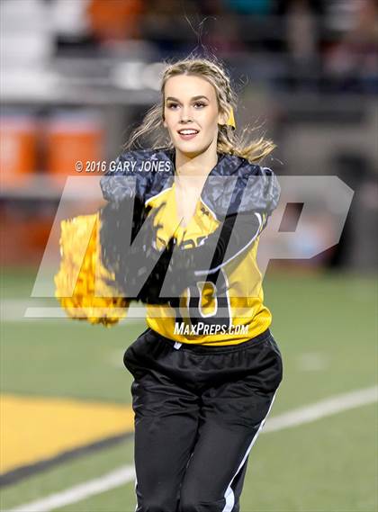 Thumbnail 2 in Vacaville vs Del Oro (CIF SJS D2 Playoff) photogallery.