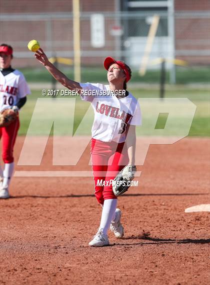 Thumbnail 3 in Smoky Hill vs Loveland (CHSAA 5A Region 8 Playoff) photogallery.