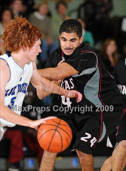 Thumbnail 3 in Natomas vs. Davis (Ram Jam Classic) photogallery.
