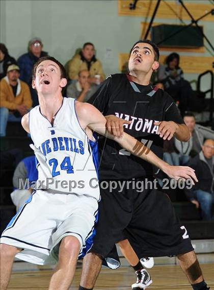 Thumbnail 1 in Natomas vs. Davis (Ram Jam Classic) photogallery.