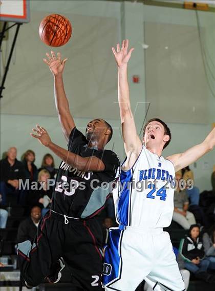 Thumbnail 2 in Natomas vs. Davis (Ram Jam Classic) photogallery.