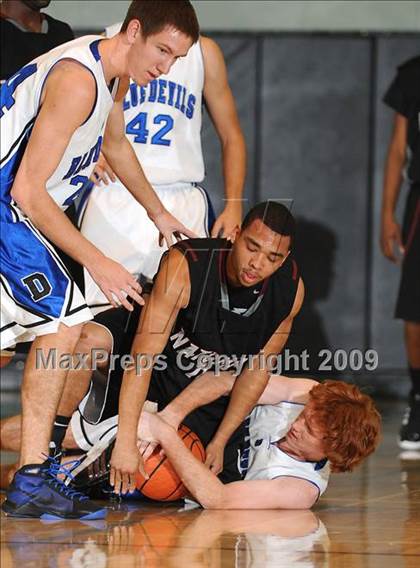 Thumbnail 1 in Natomas vs. Davis (Ram Jam Classic) photogallery.
