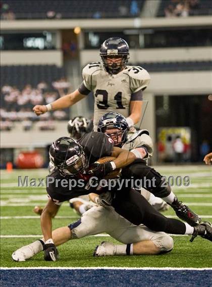 Thumbnail 2 in Flower Mound vs. Trinity (Texas 5A D1 Bi-District Playoffs) photogallery.