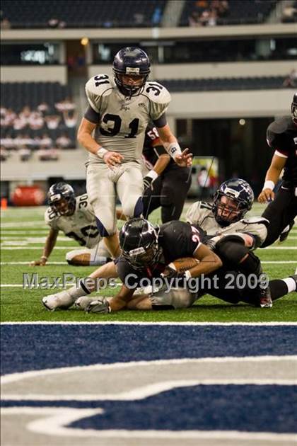 Thumbnail 3 in Flower Mound vs. Trinity (Texas 5A D1 Bi-District Playoffs) photogallery.