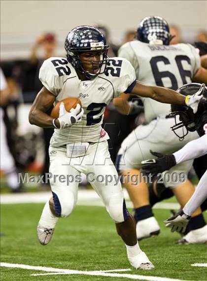 Thumbnail 1 in Flower Mound vs. Trinity (Texas 5A D1 Bi-District Playoffs) photogallery.
