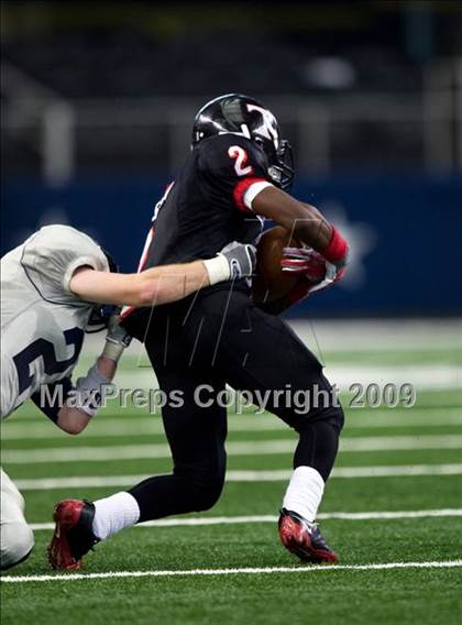 Thumbnail 2 in Flower Mound vs. Trinity (Texas 5A D1 Bi-District Playoffs) photogallery.