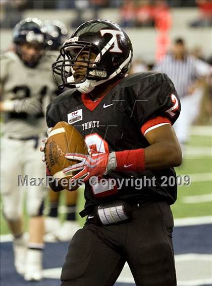 Thumbnail 1 in Flower Mound vs. Trinity (Texas 5A D1 Bi-District Playoffs) photogallery.