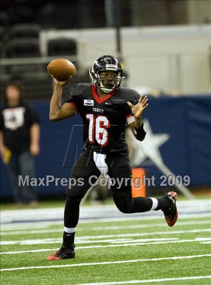Thumbnail 3 in Flower Mound vs. Trinity (Texas 5A D1 Bi-District Playoffs) photogallery.