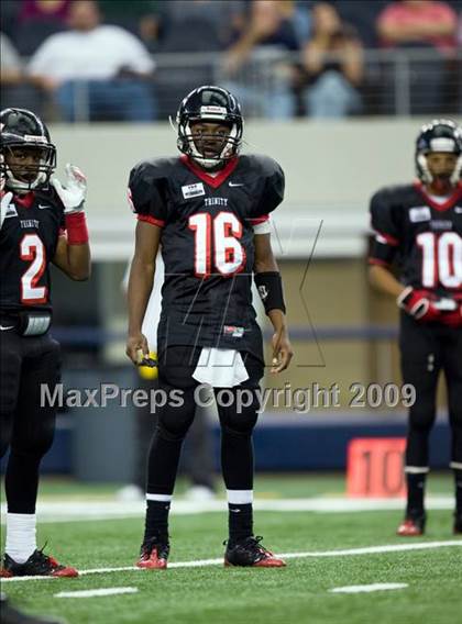 Thumbnail 2 in Flower Mound vs. Trinity (Texas 5A D1 Bi-District Playoffs) photogallery.