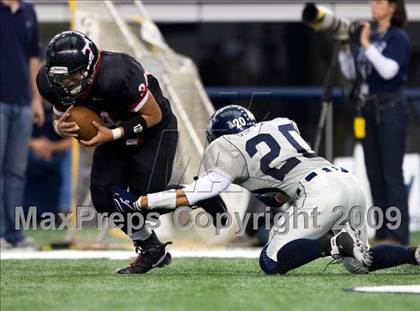 Thumbnail 1 in Flower Mound vs. Trinity (Texas 5A D1 Bi-District Playoffs) photogallery.