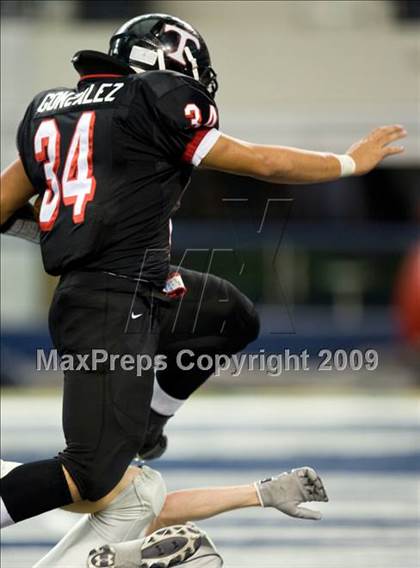 Thumbnail 2 in Flower Mound vs. Trinity (Texas 5A D1 Bi-District Playoffs) photogallery.
