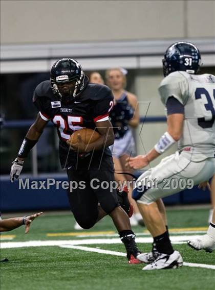 Thumbnail 3 in Flower Mound vs. Trinity (Texas 5A D1 Bi-District Playoffs) photogallery.