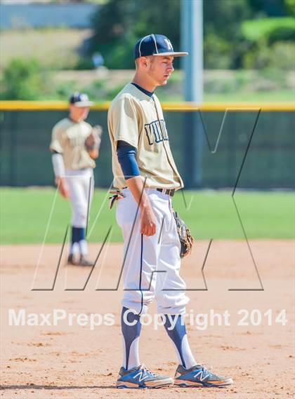 Thumbnail 1 in Middleton vs Columbia (IHSAA 4A District Playoff) photogallery.