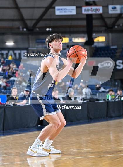 Thumbnail 2 in Gonzaga Prep vs. Richland (WIAA State Semifinal) photogallery.