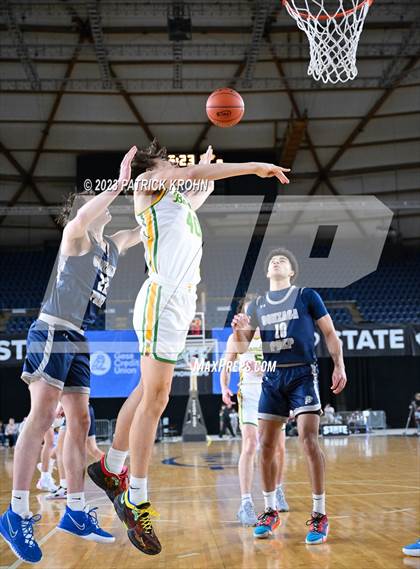 Thumbnail 3 in Gonzaga Prep vs. Richland (WIAA State Semifinal) photogallery.