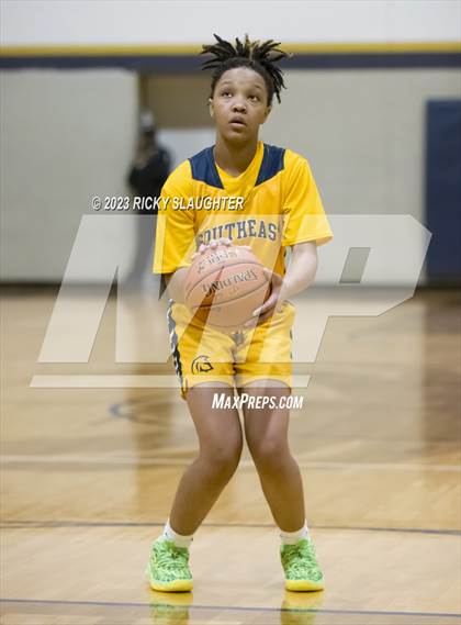 Thumbnail 1 in Vashon vs. Springfield Southeast photogallery.