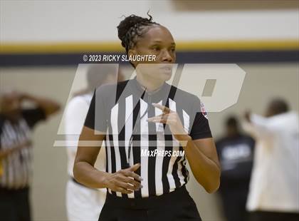 Thumbnail 3 in Vashon vs. Springfield Southeast photogallery.