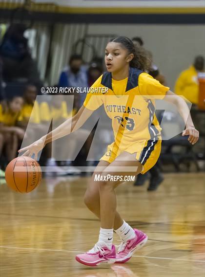 Thumbnail 1 in Vashon vs. Springfield Southeast photogallery.