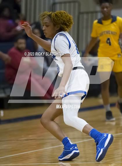 Thumbnail 3 in Vashon vs. Springfield Southeast photogallery.