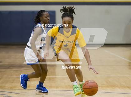 Thumbnail 2 in Vashon vs. Springfield Southeast photogallery.