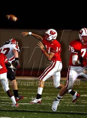 Thumbnail 3 in Lakota West vs. Wayne (Skyline Crosstown Showdown) photogallery.