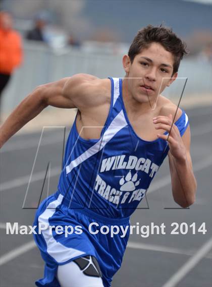 Thumbnail 3 in Questa Wildcats Relays photogallery.