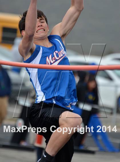 Thumbnail 2 in Questa Wildcats Relays photogallery.