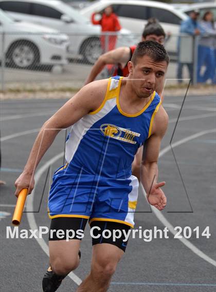 Thumbnail 2 in Questa Wildcats Relays photogallery.
