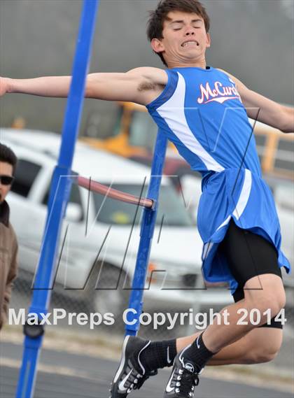 Thumbnail 1 in Questa Wildcats Relays photogallery.