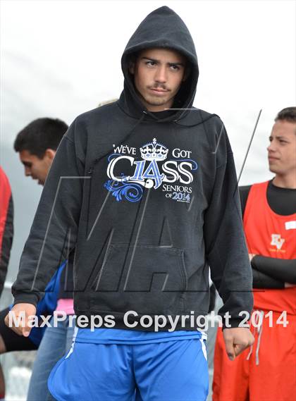 Thumbnail 1 in Questa Wildcats Relays photogallery.