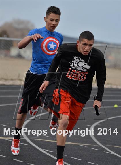 Thumbnail 1 in Questa Wildcats Relays photogallery.