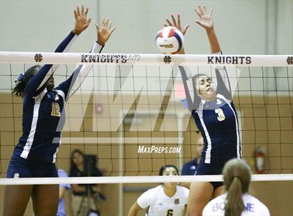 Thumbnail 3 in Boerne @ Holy Cross photogallery.