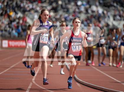 Thumbnail 3 in Penn Relays (4 X 400 Meter) photogallery.