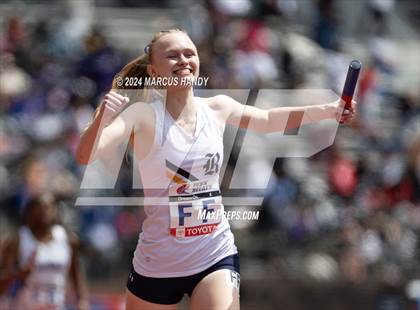 Thumbnail 1 in Penn Relays (4 X 400 Meter) photogallery.
