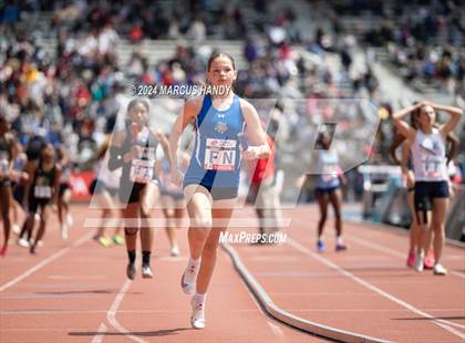 Thumbnail 3 in Penn Relays (4 X 400 Meter) photogallery.