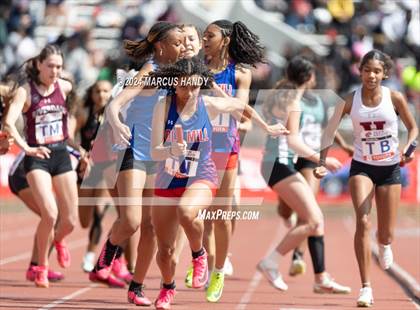 Thumbnail 3 in Penn Relays (4 X 400 Meter) photogallery.
