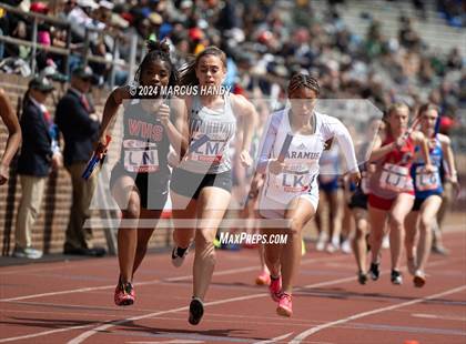 Thumbnail 1 in Penn Relays (4 X 400 Meter) photogallery.