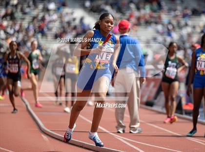 Thumbnail 1 in Penn Relays (4 X 400 Meter) photogallery.