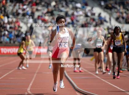 Thumbnail 1 in Penn Relays (4 X 400 Meter) photogallery.