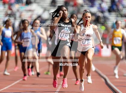 Thumbnail 3 in Penn Relays (4 X 400 Meter) photogallery.
