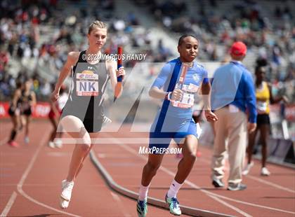 Thumbnail 2 in Penn Relays (4 X 400 Meter) photogallery.