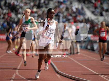 Thumbnail 2 in Penn Relays (4 X 400 Meter) photogallery.