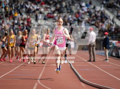 Thumbnail 1 in Penn Relays (4 X 400 Meter) photogallery.