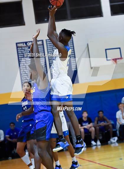 Thumbnail 1 in IMG Academy vs. Lee (Sunbash Prep Hoops) photogallery.