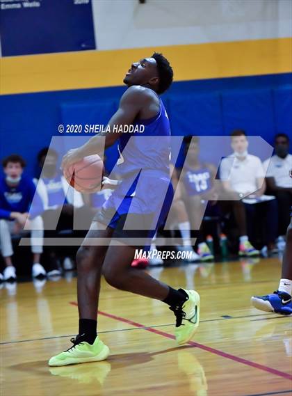 Thumbnail 3 in IMG Academy vs. Lee (Sunbash Prep Hoops) photogallery.