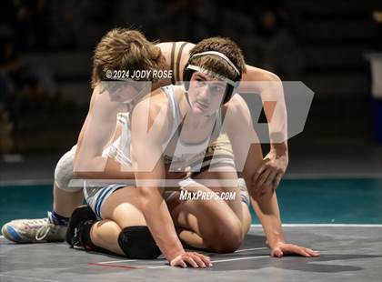 Thumbnail 2 in Farmington vs Davis  photogallery.